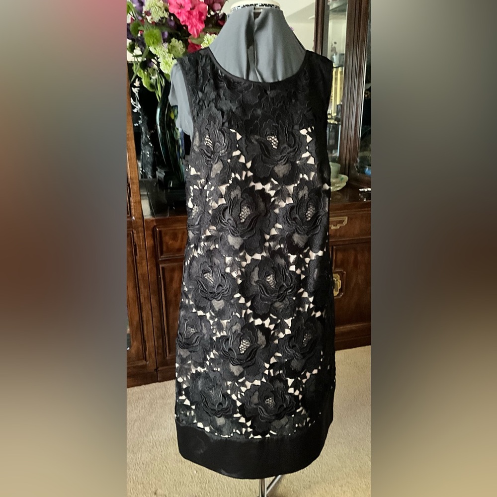 Black Floral Lace Midi Skirt